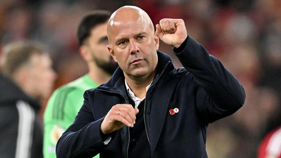 درخشش صلاح و حمایت هواداران؛ لیورپول با هدایت اسلات به مسیر پیروزی بازگشت